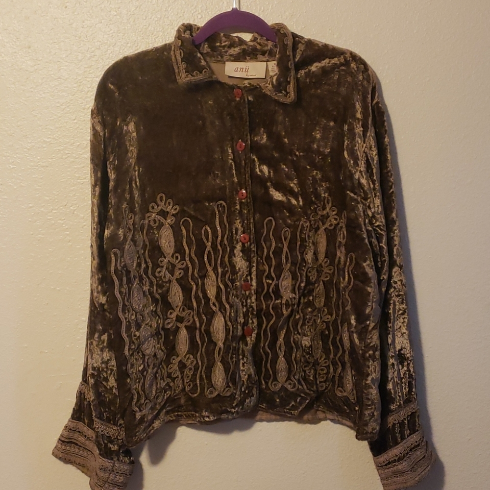 Bronze Embroidered crushed velvet jacket